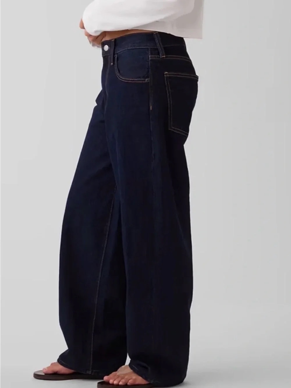 NWT Hailey Bieber x GAP - The Hailey Extra Baggy Jeans - Midnight Indigo Size 27 - Picture 5 of 9
